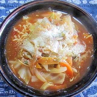 野菜たっぷりトマトラーメン